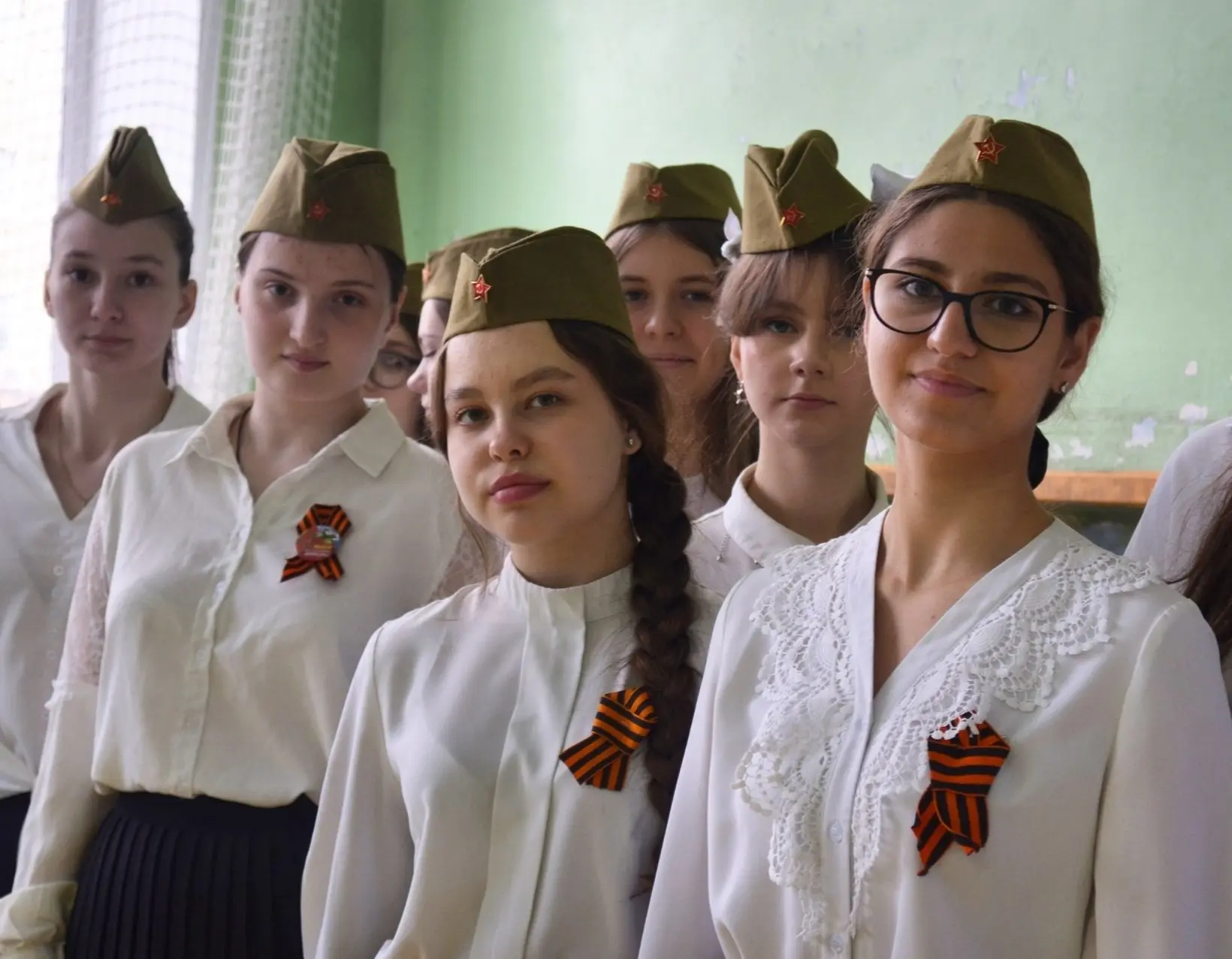 🕯️ В лицее №23 прошла линейка памяти и благодарности  В лицее №23 состоялось торжественное мероприят