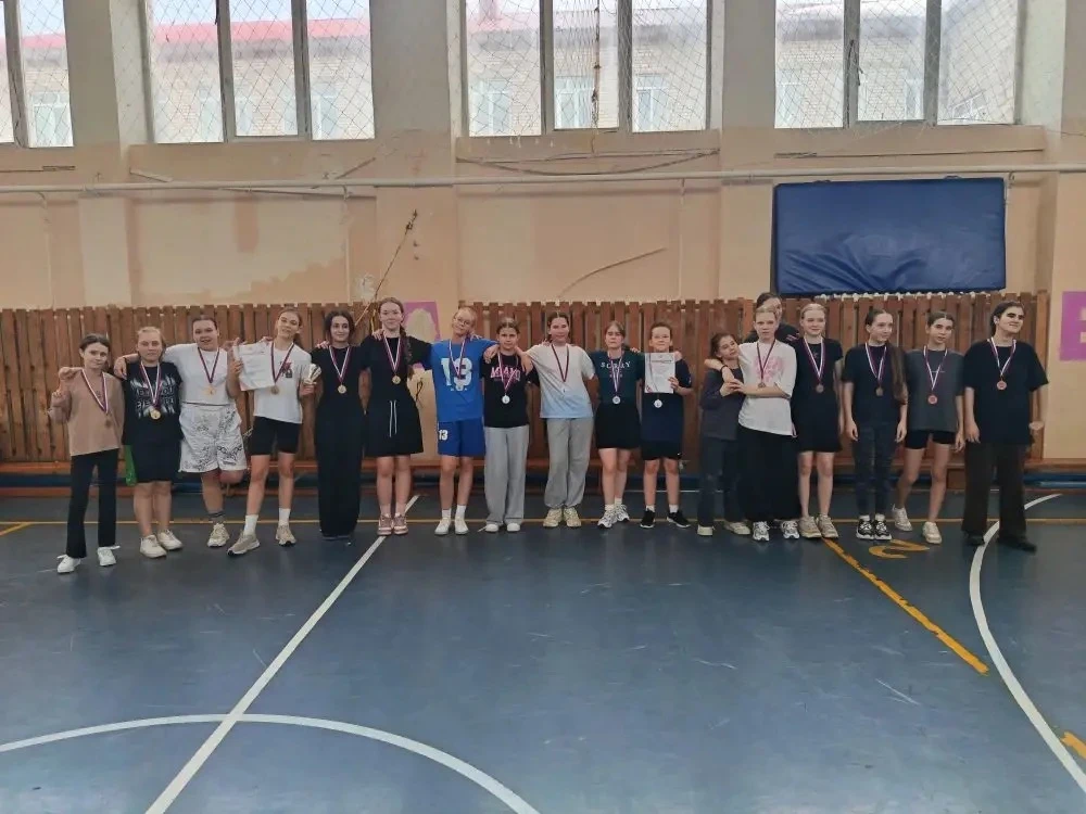 🏀 Баскетбольный турнир среди 6-х классов: итоги!  Вчера и позавчера прошли захватывающие баскетбольн