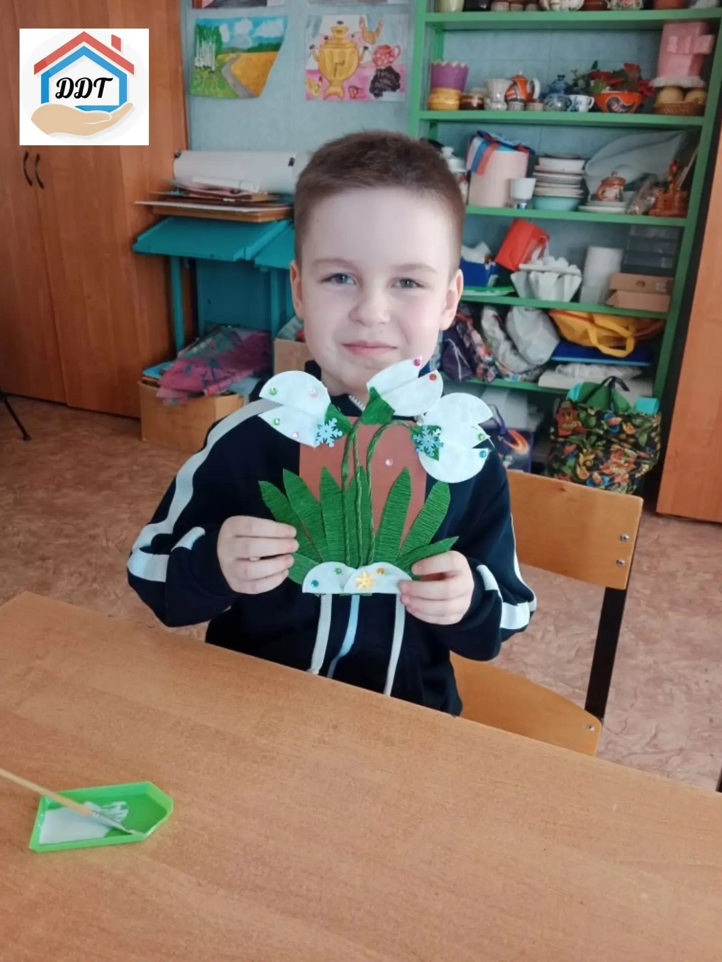 📷 Маленькие плавчане создавали подснежники своими руками