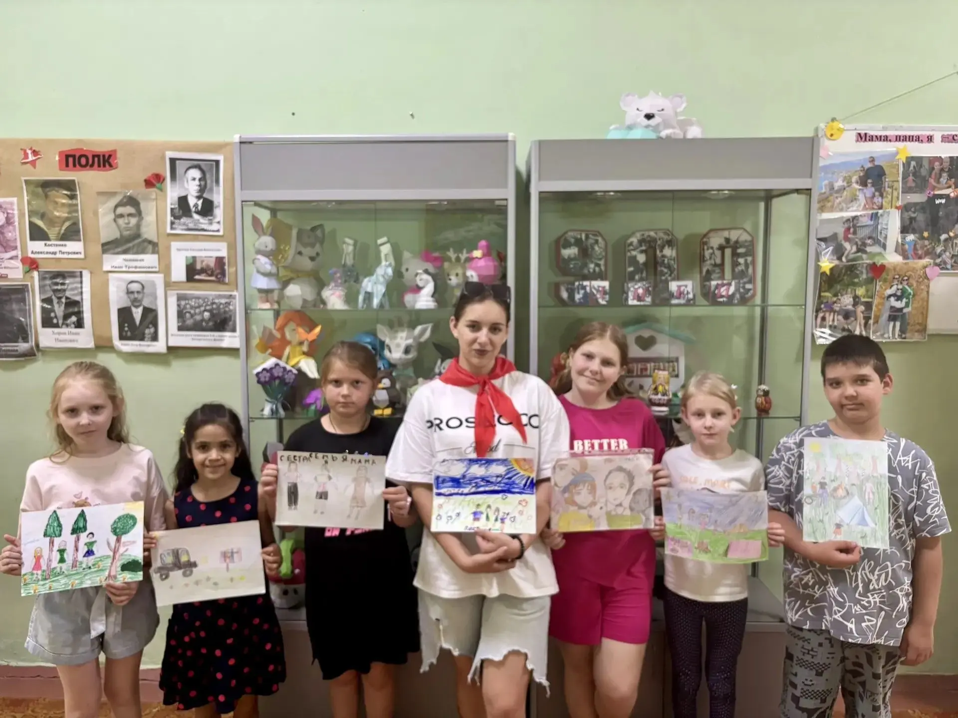 🎨👨‍👩‍👧‍👦 «Мама, папа, я – дружная семья»
В преддверии Дня семьи, любви и верности в Центре техн
