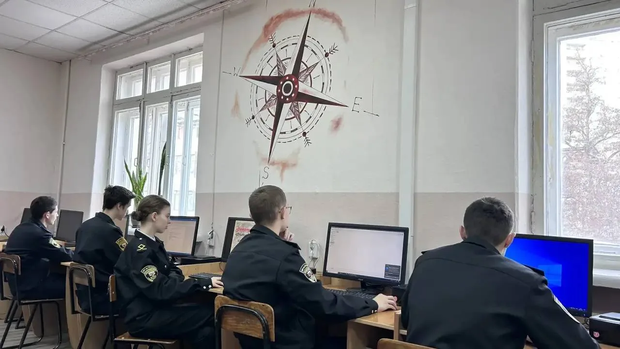 🏆 Наши курсанты — лучшие на заочном этапе «Сенявинских чтений»!  Осенью 2025 курсанты под руководств