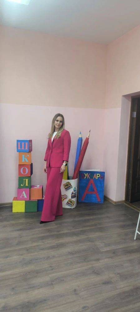 Сегодня наш учитель русского языка и литературы Глазовская Наталья Евгеньевна на втором этапе районн