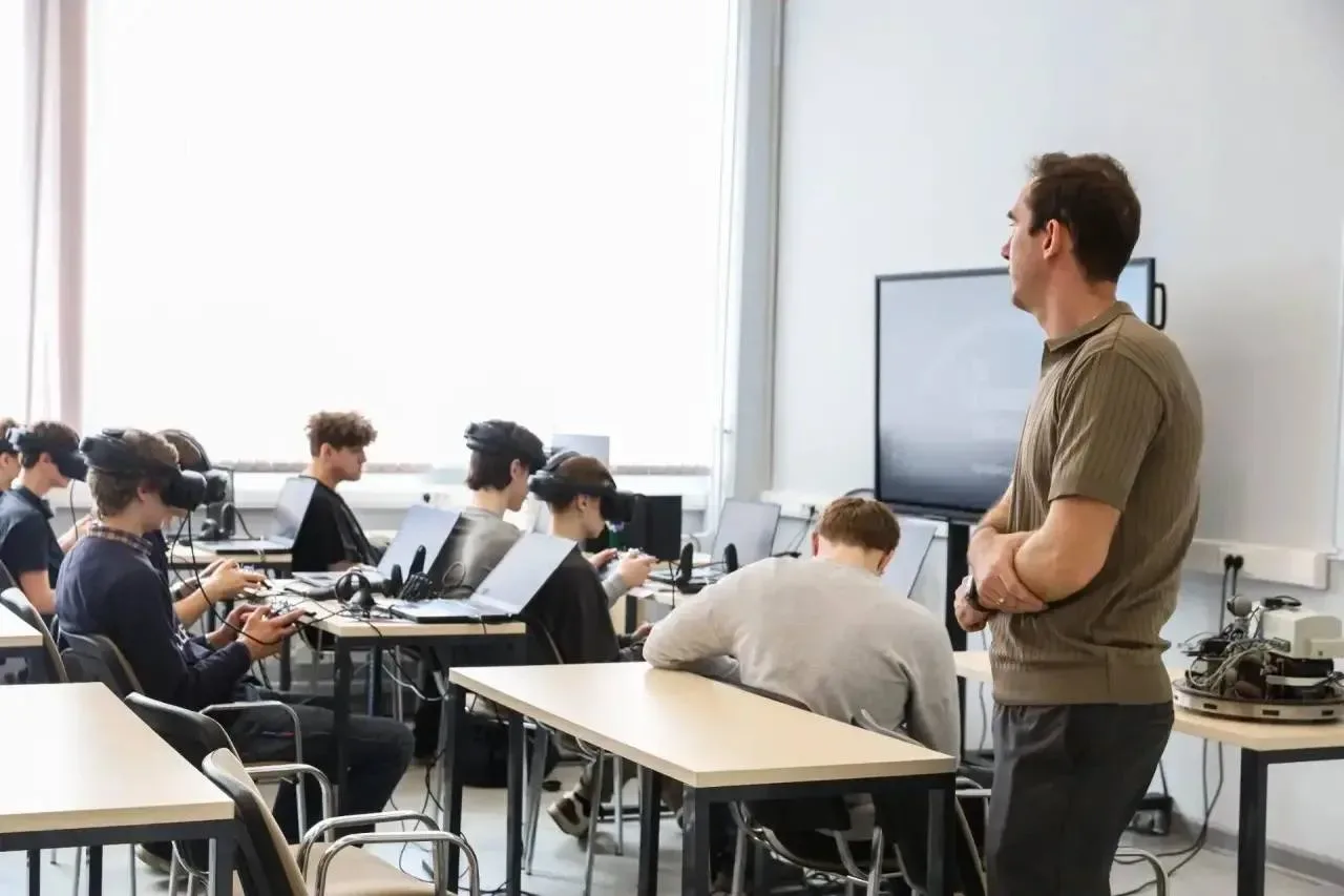 🎓 Развитие науки и образования – одно из направлений Народной программы партии «Единая...