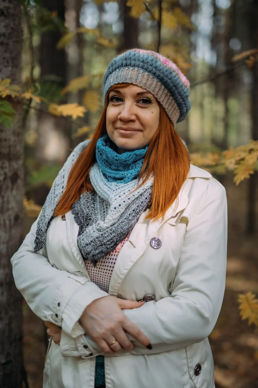 Осень будто специально придумана для красивых вязаных аксессуаров 🍂