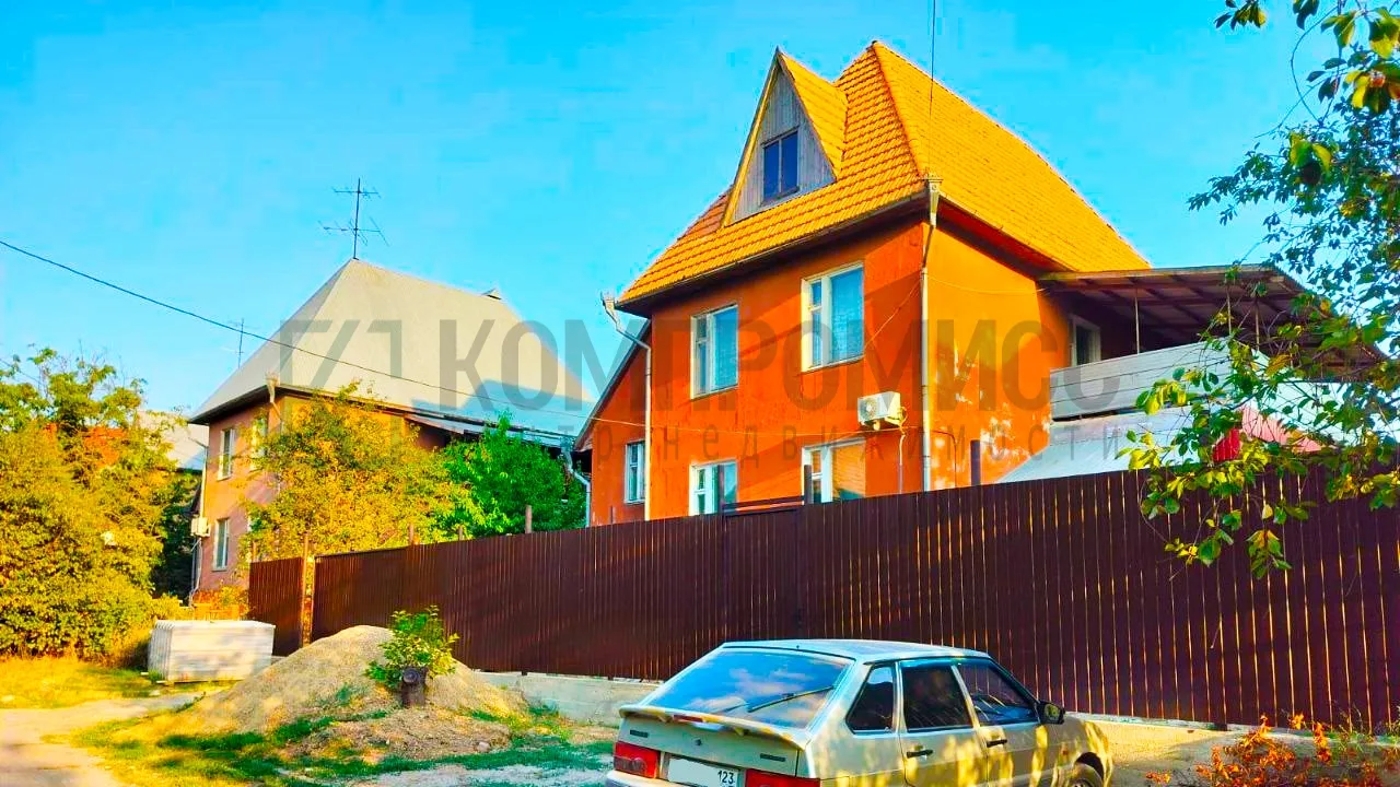 🏠 ID 129168625 Адрес: Краснодарский край, Абинский р-н, ст-ца Холмская  📍 Большой двухэтажный дом с 