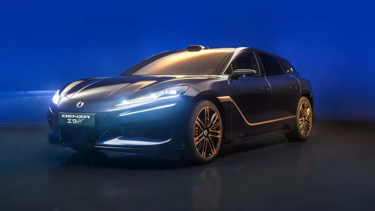Ультрароскошную Denza Z9 GT в аметистах продали.  Спецверсия премиального хэтчбека, созданная BYD со