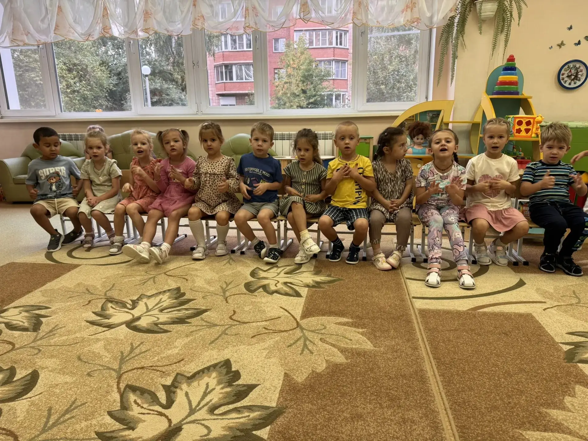 Пальчиковая гимнастика в группе "Гном"