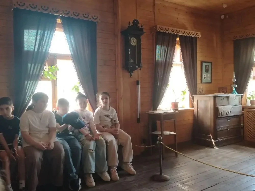 Сегодня учащиеся 2В класса побывали на экскурсии в музее-заповеднике "Коломенское" с программой "Рус