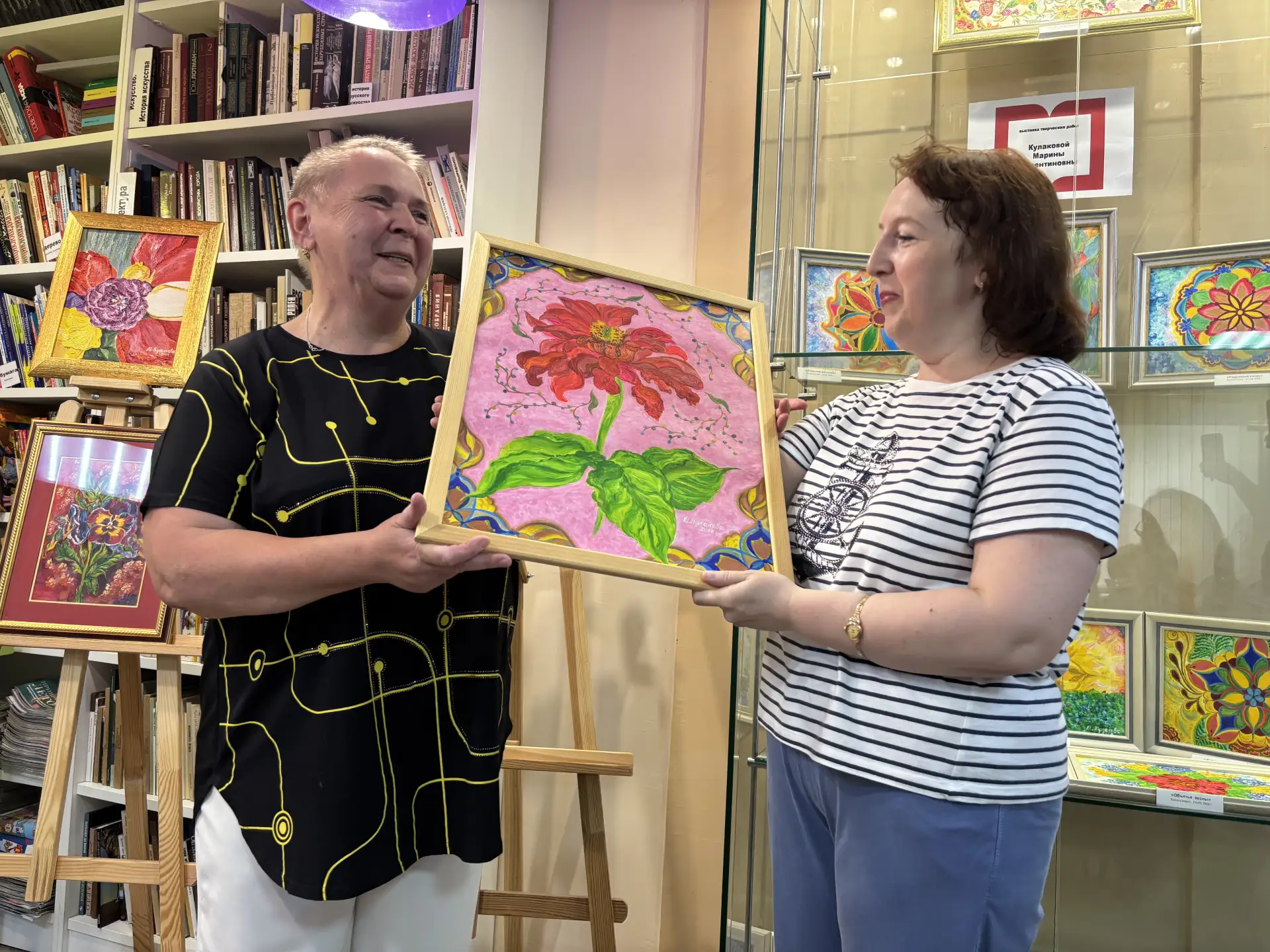 Сотрудники ИК-1 посетили выставку картин ветерана учреждения Марины Кулаковой
Сотрудники ИК-1 совмес