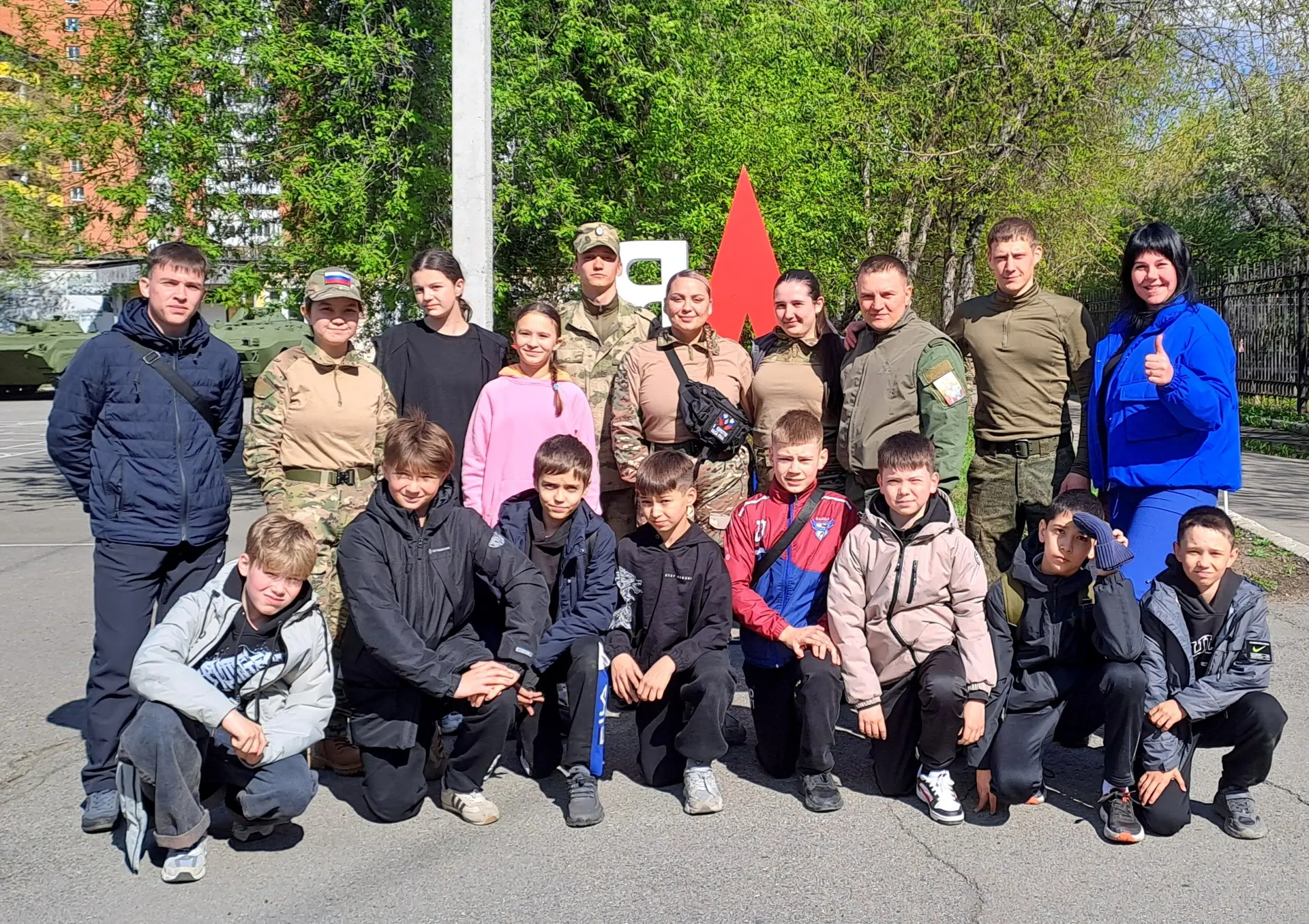 12 и 13 мая наши дети  средней возрастной группы приняли участие в военно-патриотической игре «Зарни