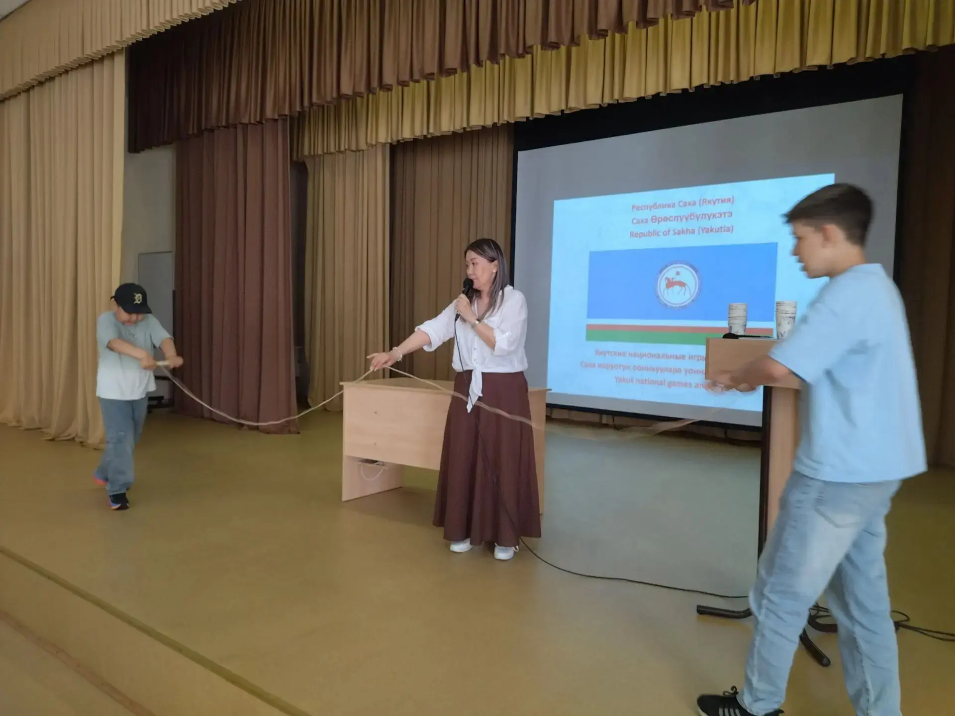 Национальные игры Якутии в пришкольном лагере!

В нашем пришкольном лагере прошел яркий и динамичный