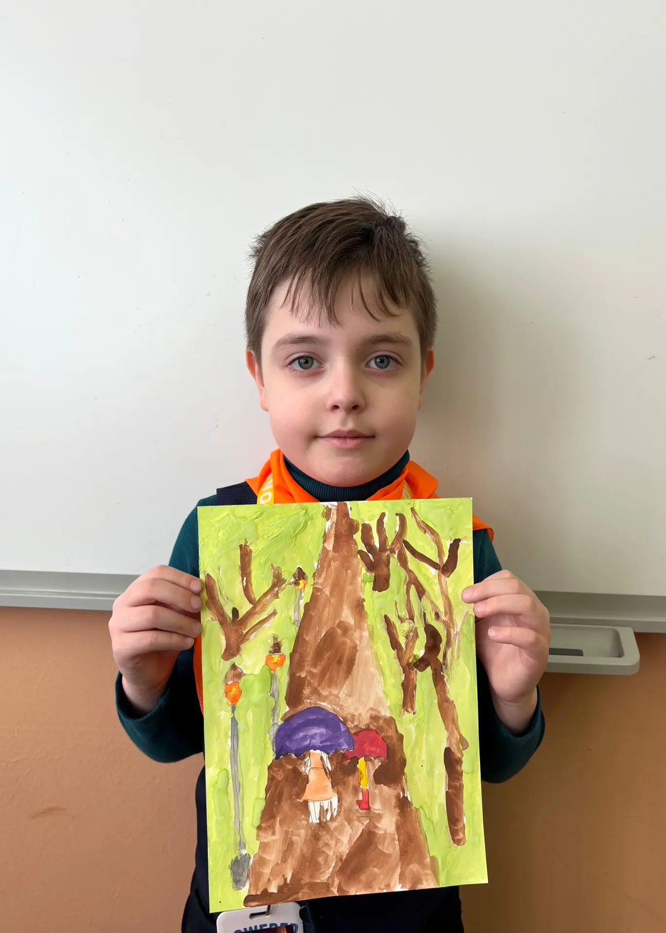🎨РИСУЙ КАК Я🎨  Сегодня у нас в объединении аншлаг, можно сказать «яблоку негде упасть». В студии еще