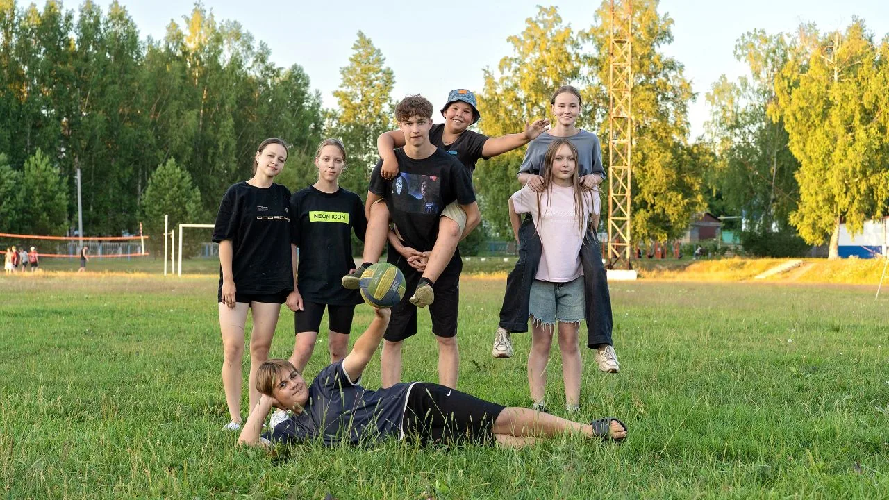‼️ СМОТРИТЕ, КАКУЮ ДВИЖУХУ ПОЙМАЛИ НАШИ ШКОЛЬНИКИ ЭТИМ ЛЕТОМ! 🔥 Листайте фото

📸 Пока кто-то завис