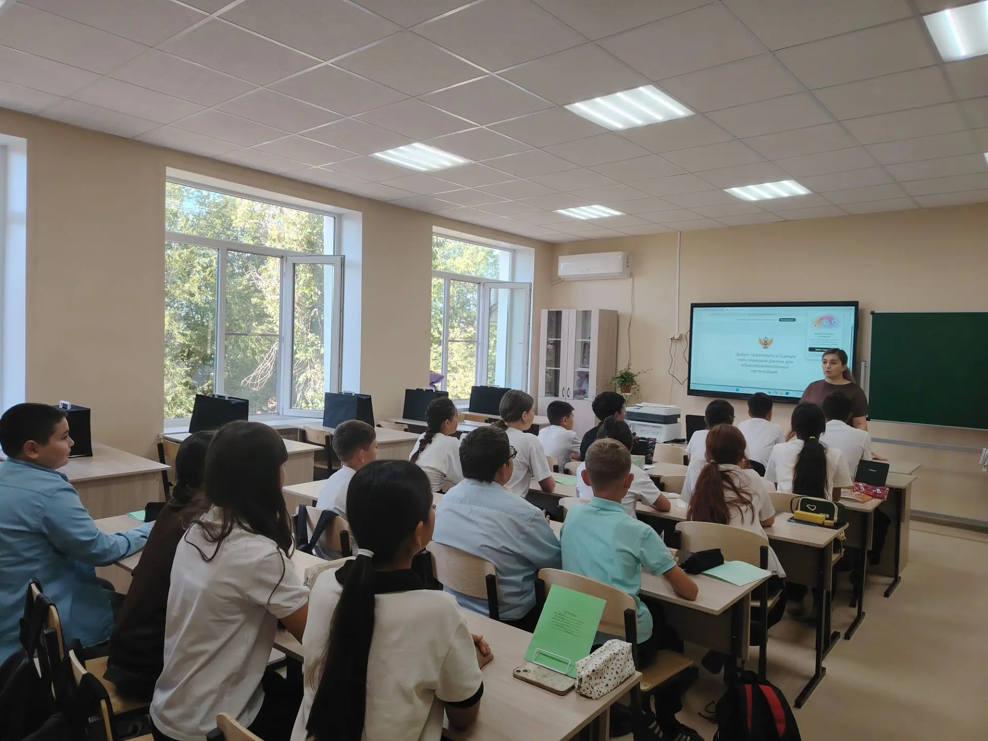 К дню солидарности в борьбе с терроризмом 3 сентября специалист Дома культуры совместно...