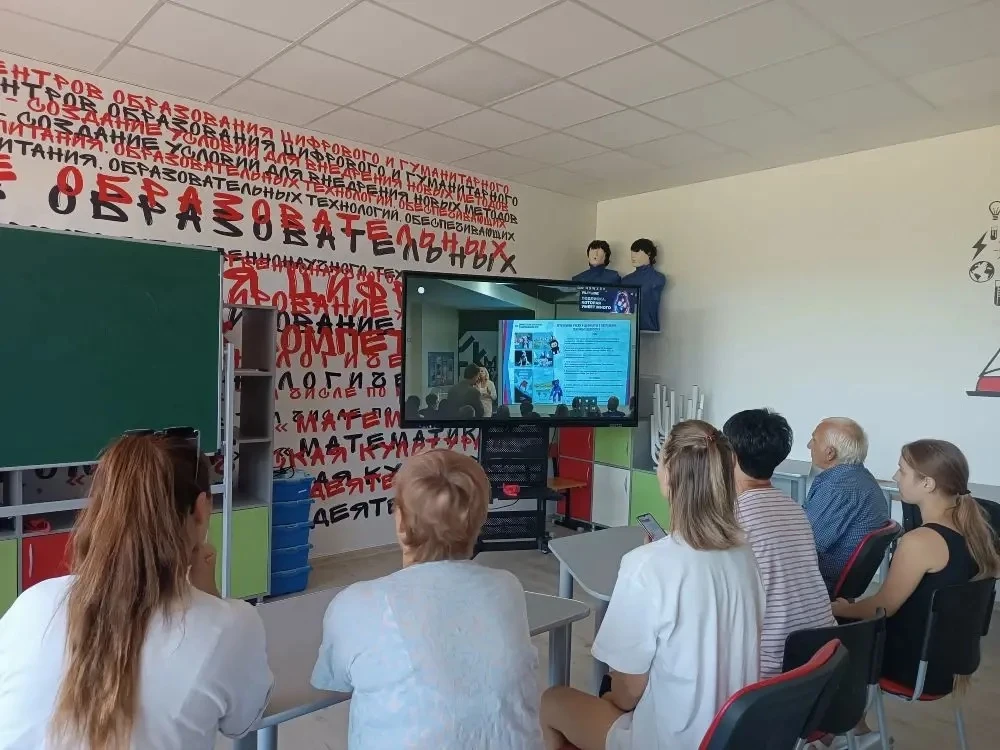 В гимназии 10 июня 2026 года были проведены социальные акции "Родительская гостиная", "Дарю тепло" и