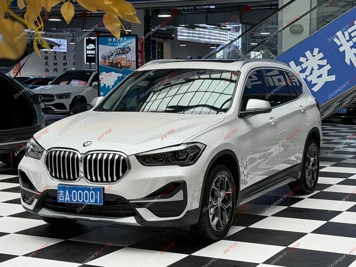В продаже BMW X1 sDrive20Li Fashion Edition 1.5 AT, 2022

• Проходная по утилю!

• 2022 год
• Бензин