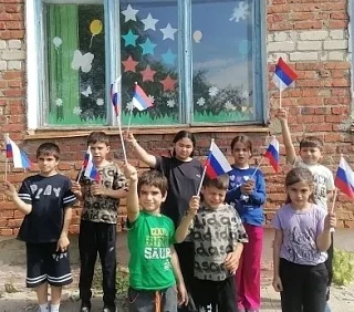 -В преддверии праздника в летнем пришкольном лагере «Радуга дружбы » филиале МОУ" СОШ с.Демьяс"в п.Т