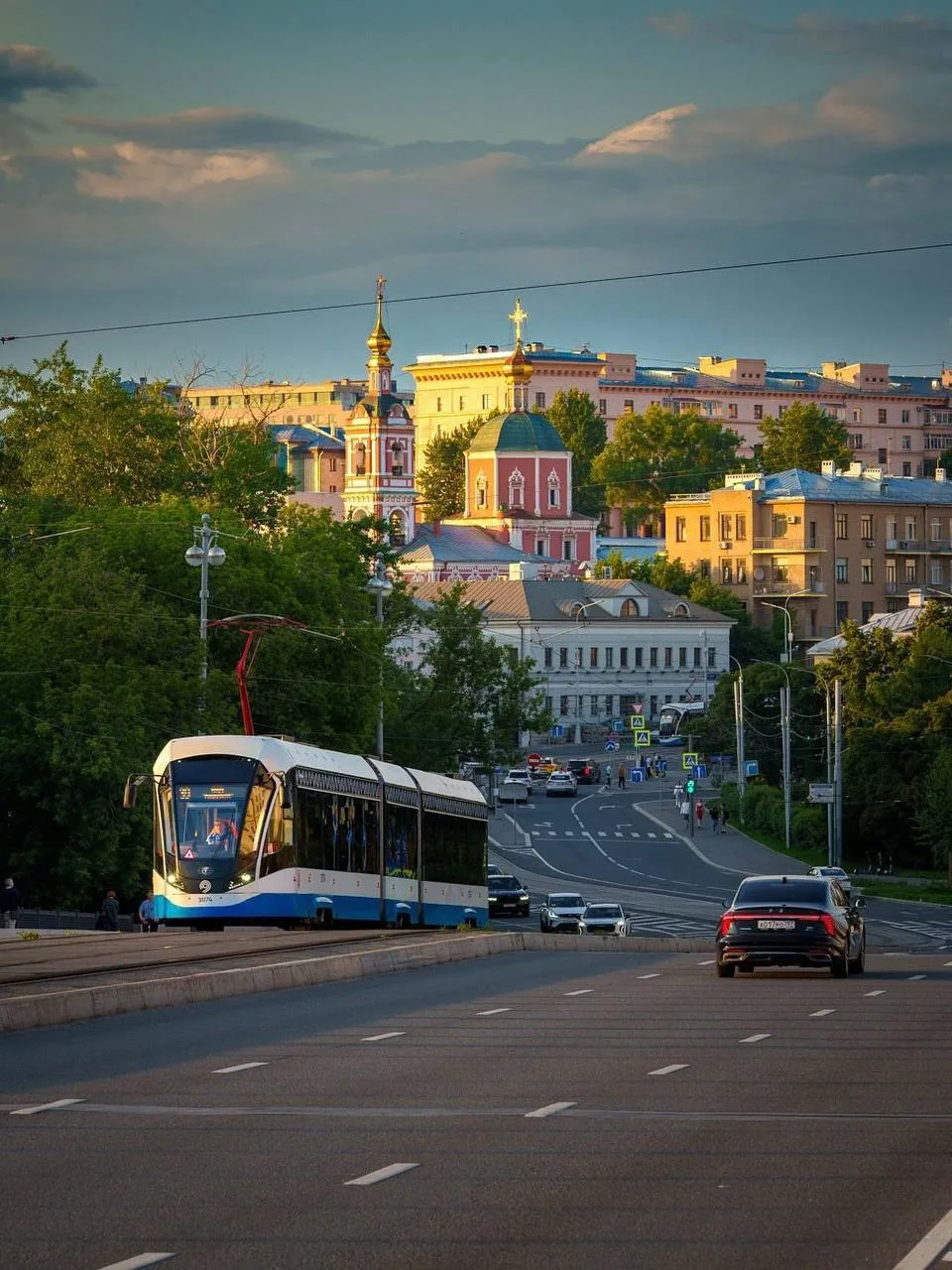 🚃 В Москве находится самый длинный трамвайный маршрут в мире 

Из окна вы увидите Нагатинскую набер