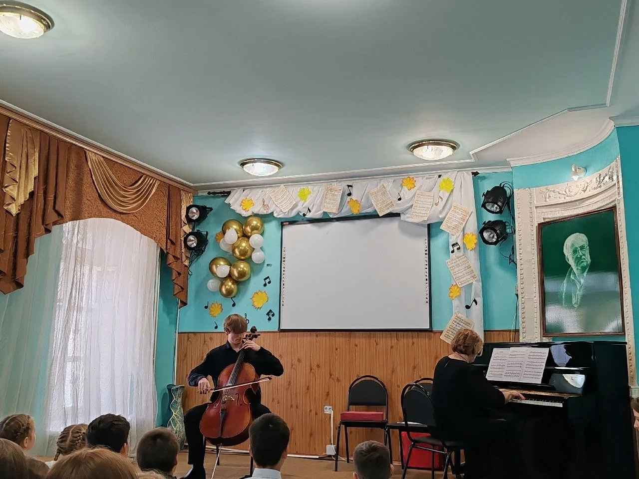 🎼1 октября, в Международный день музыки, в Фатежскую детскую школу искусств приехали с...