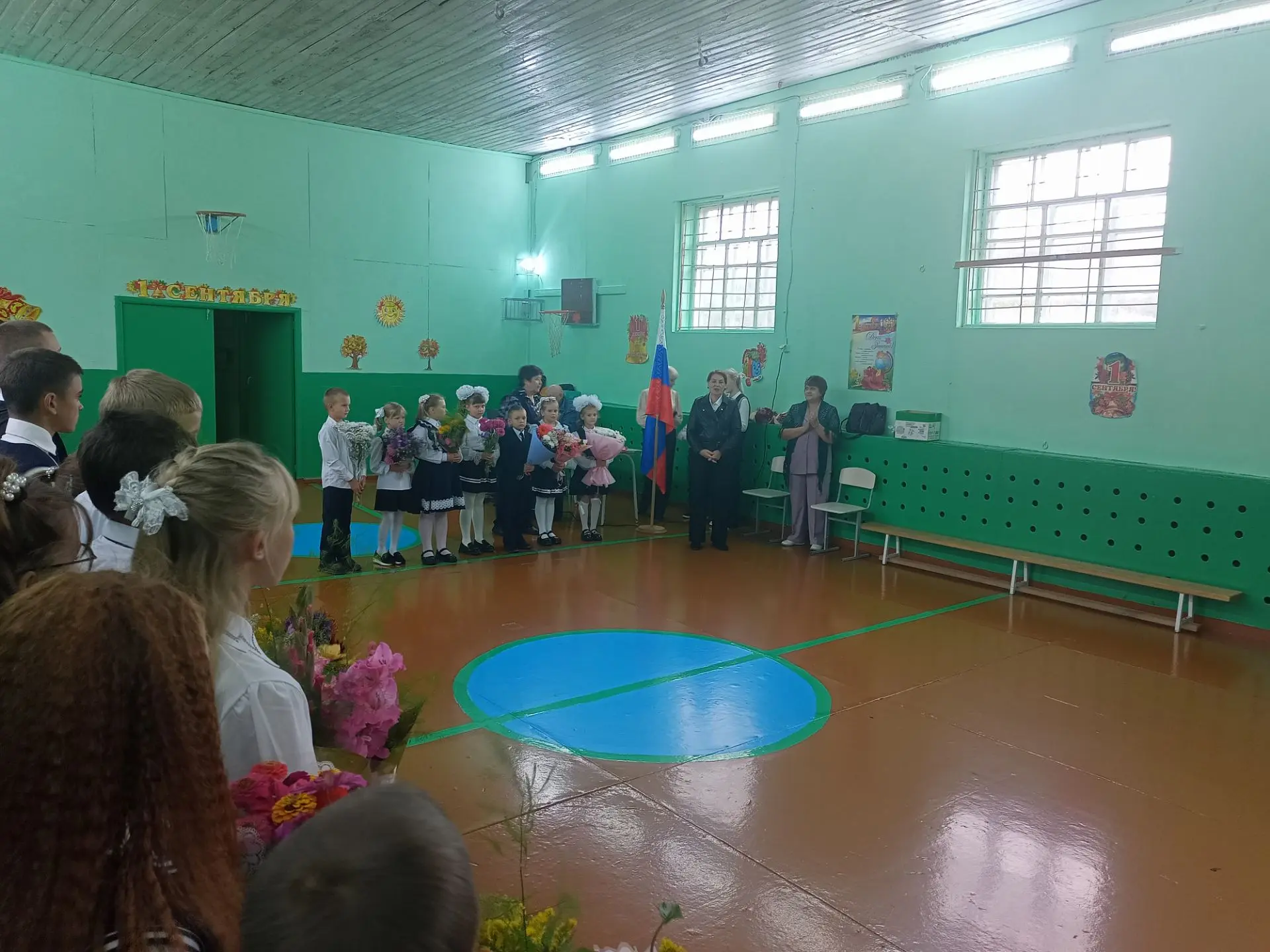 🔔В МБОУ "Колбинская СШ" прошла торжественная линейка посвященная Дню Знаний.