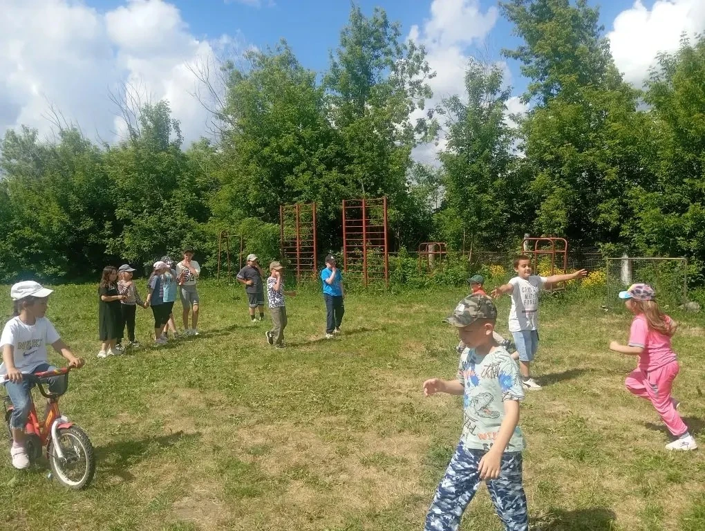 📅 Сегодня 05.06.2026-пятый день в пришкольном лагере «Аленький цветочек»