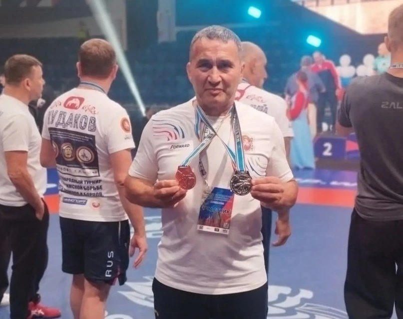 🤼‍♂️Крымчанин Энвер Федосов завоевал две медали на открытом чемпионате России по спортивной борьбе 