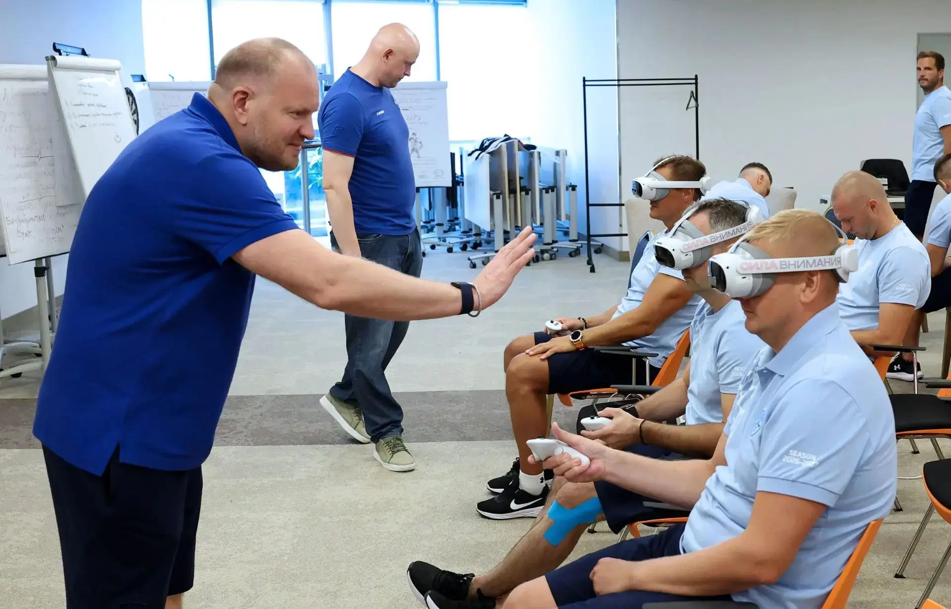 Главный арбитр КХЛ Алексей Анисимов поделился особенностями подготовки судей к сезону 2026/2027.
«Дл