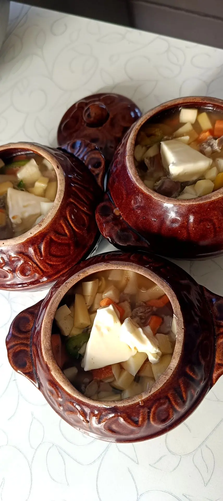Наполняю горшочки овощими