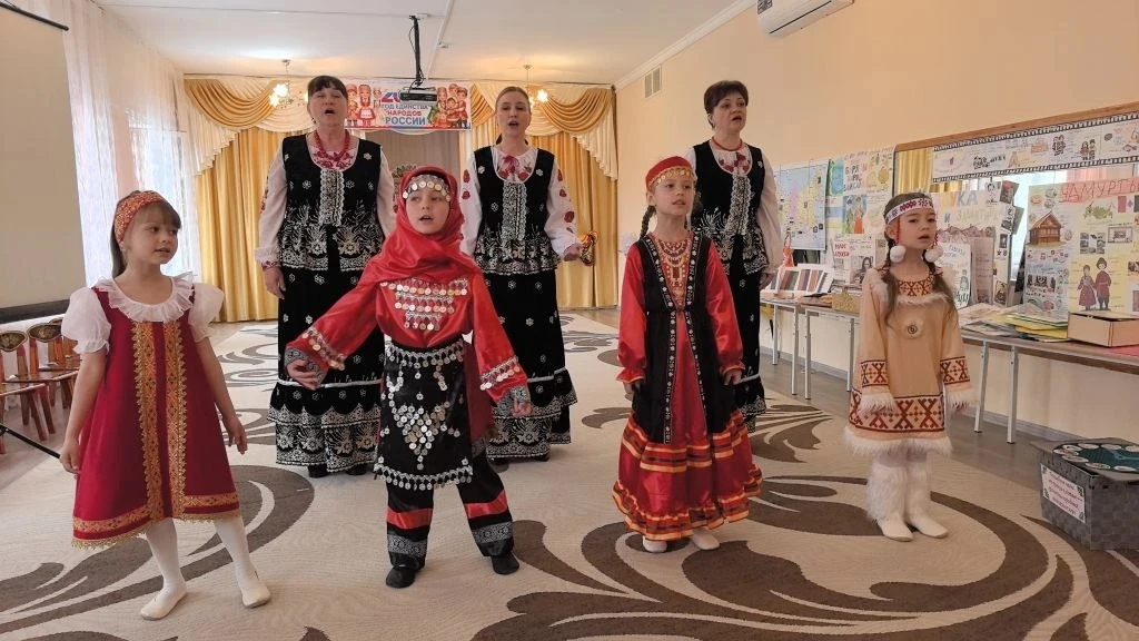 🧩 «Год Единства народов России: выстраиваем систему работы в ДОУ»  15 мая в МДОУ "Детский сад комбин