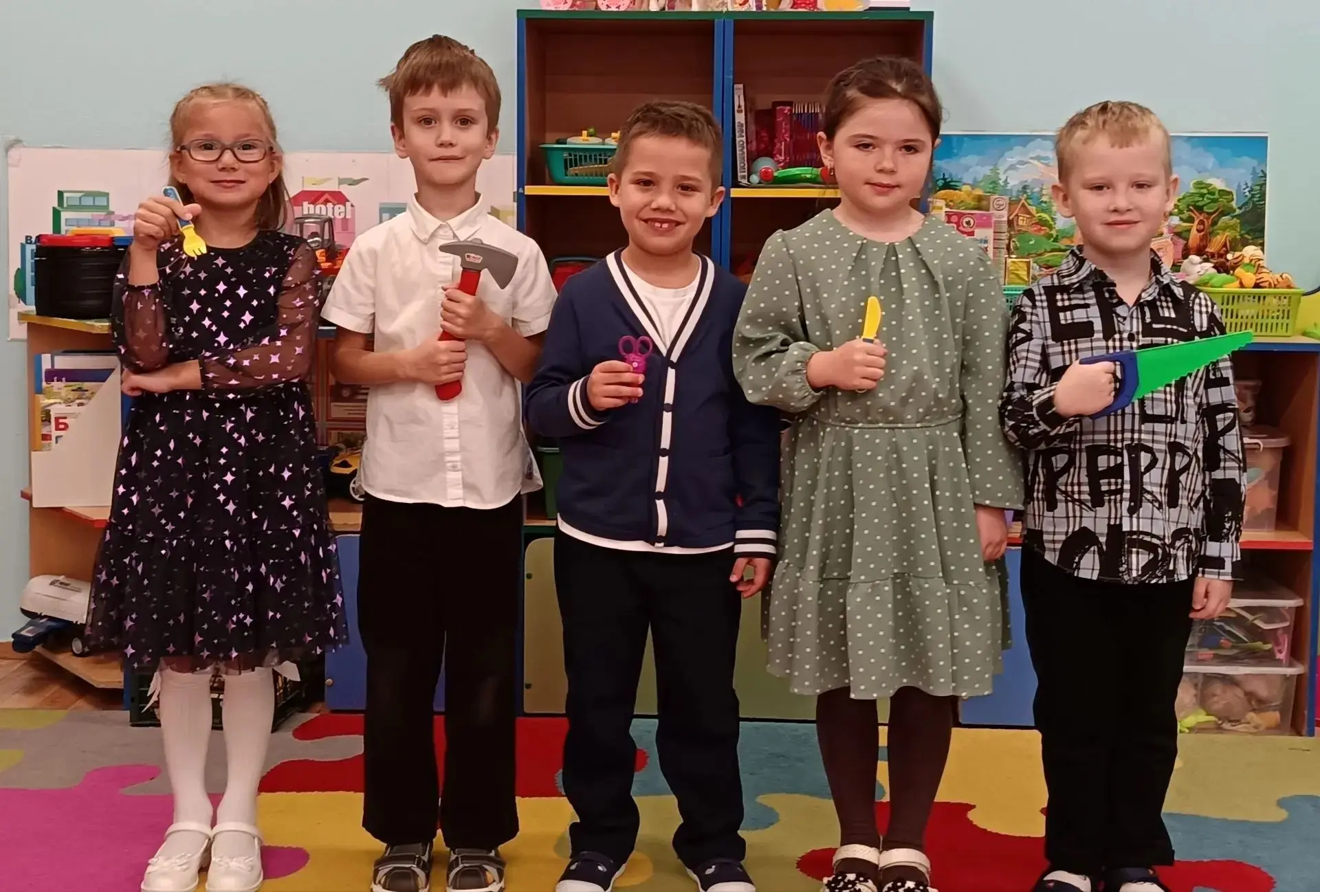 В подготовительной группе сегодня было шумно и весело: ребята не просто вспоминали прав...
