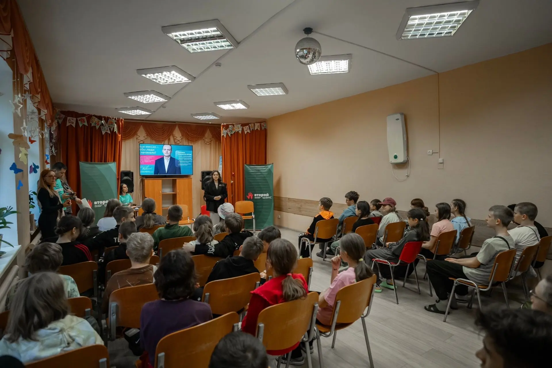 Детский санаторий им. Павлика Морозова посетили представители партии «Новые люди», чтобы обсудить ва
