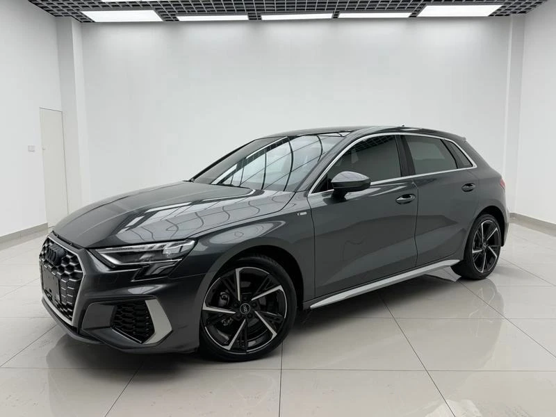 🔥 Горячее предложение
🇨🇳 Audi A3 Sportback 35 TFSI Fashion Sport

2023 год • 39 000 км • 1.4 бенз
