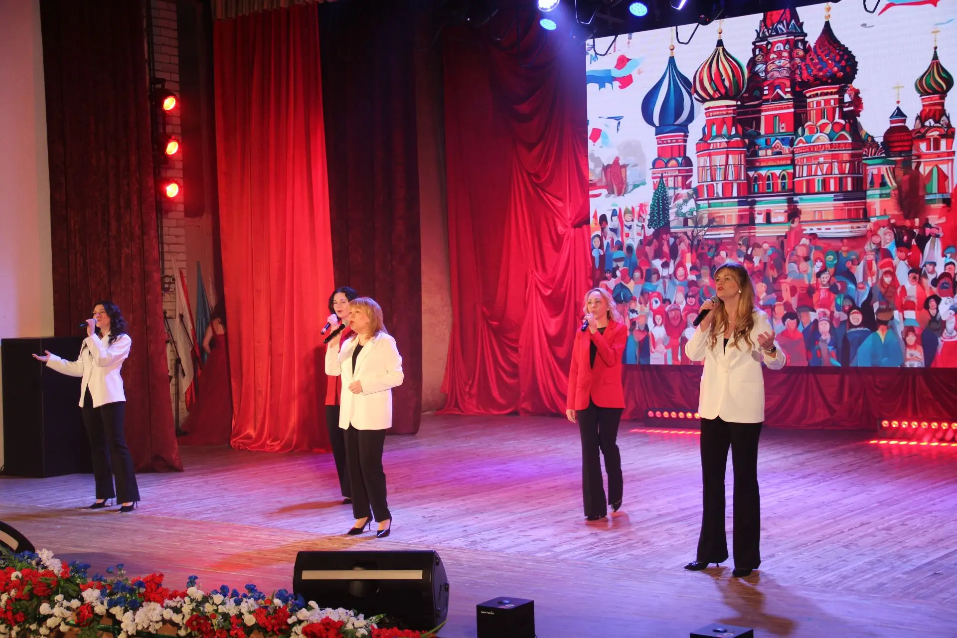 🇷🇺 В единстве наша сила!🇷🇺  В Белгородском Дворце детского творчества состоялся финал конкурса худож