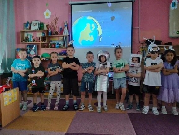 В нашей группе "Почемучки"  прошла самая необычная дискотека на свете — «Космическая вечеринка»! 🎉 