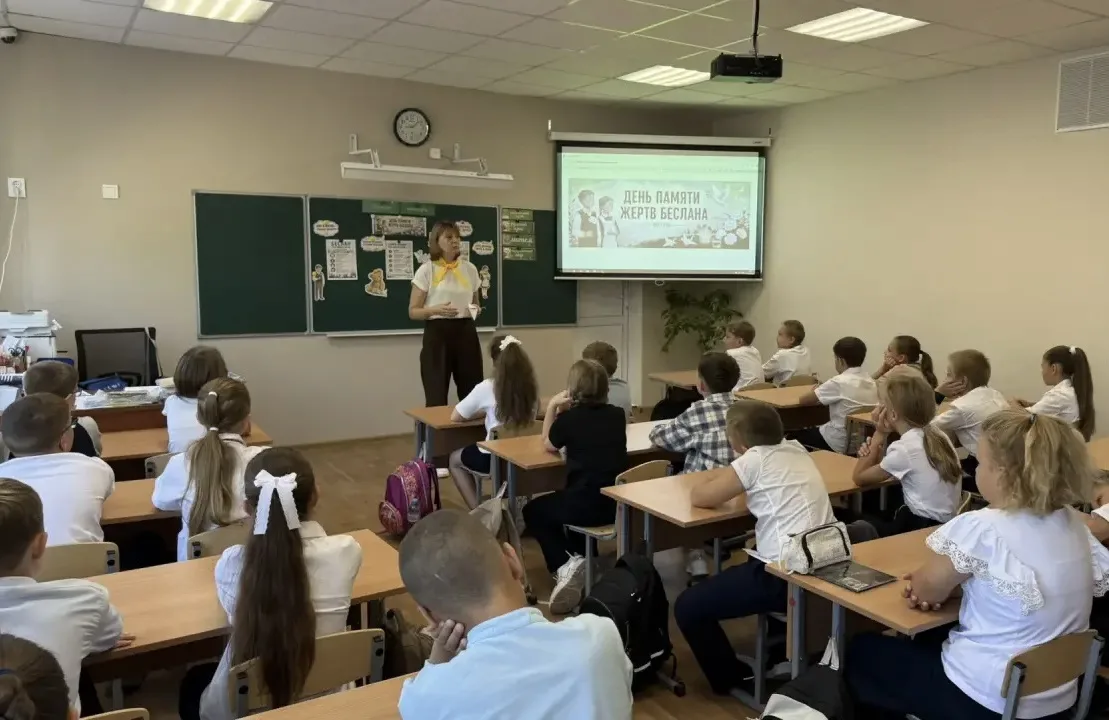 🕊️ «Школа должна быть местом жизни» — под таким названием в нашей школе в рамках Всеро...