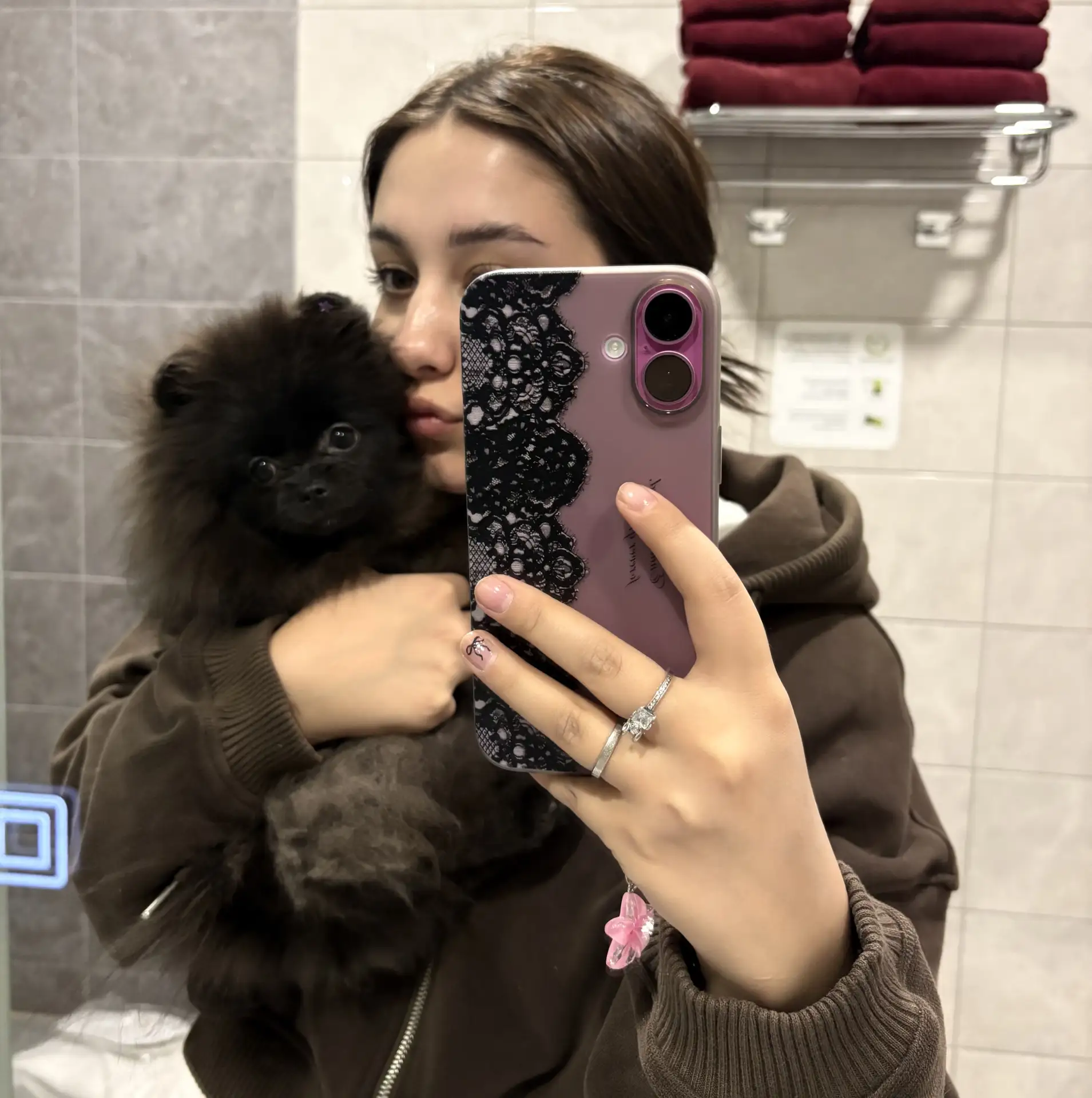 Такие милые, с ума сойти)) 🥰