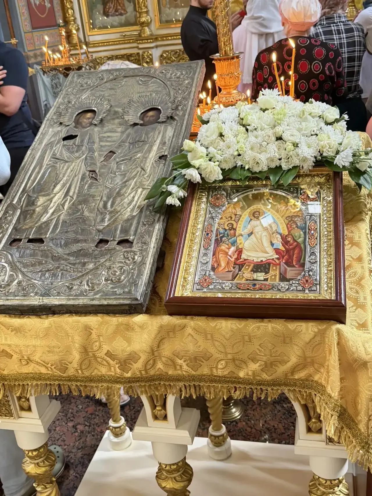 Сегодня - День святых первоверховных апостолов Петра и Павла. Их жизнь - это вечный при...