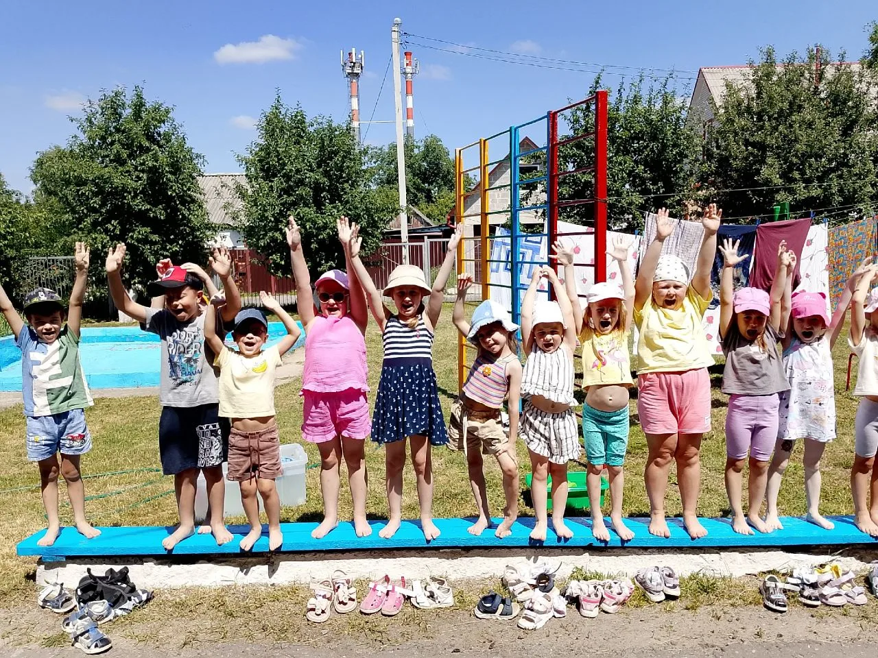 Ещё один день лета, наполненный радостью и весельем в играх с водой.💦☀🌸