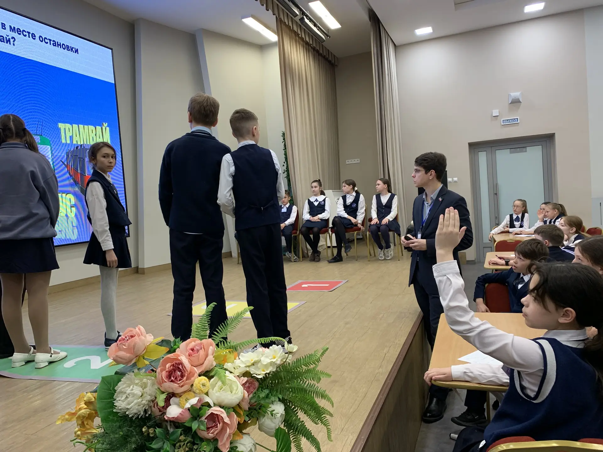 🚦 БЕЗОПАСНОСТЬ ДОРОЖНОГО ДВИЖЕНИЯ   С целью обучения безопасного поведения на дороге по школам Казан
