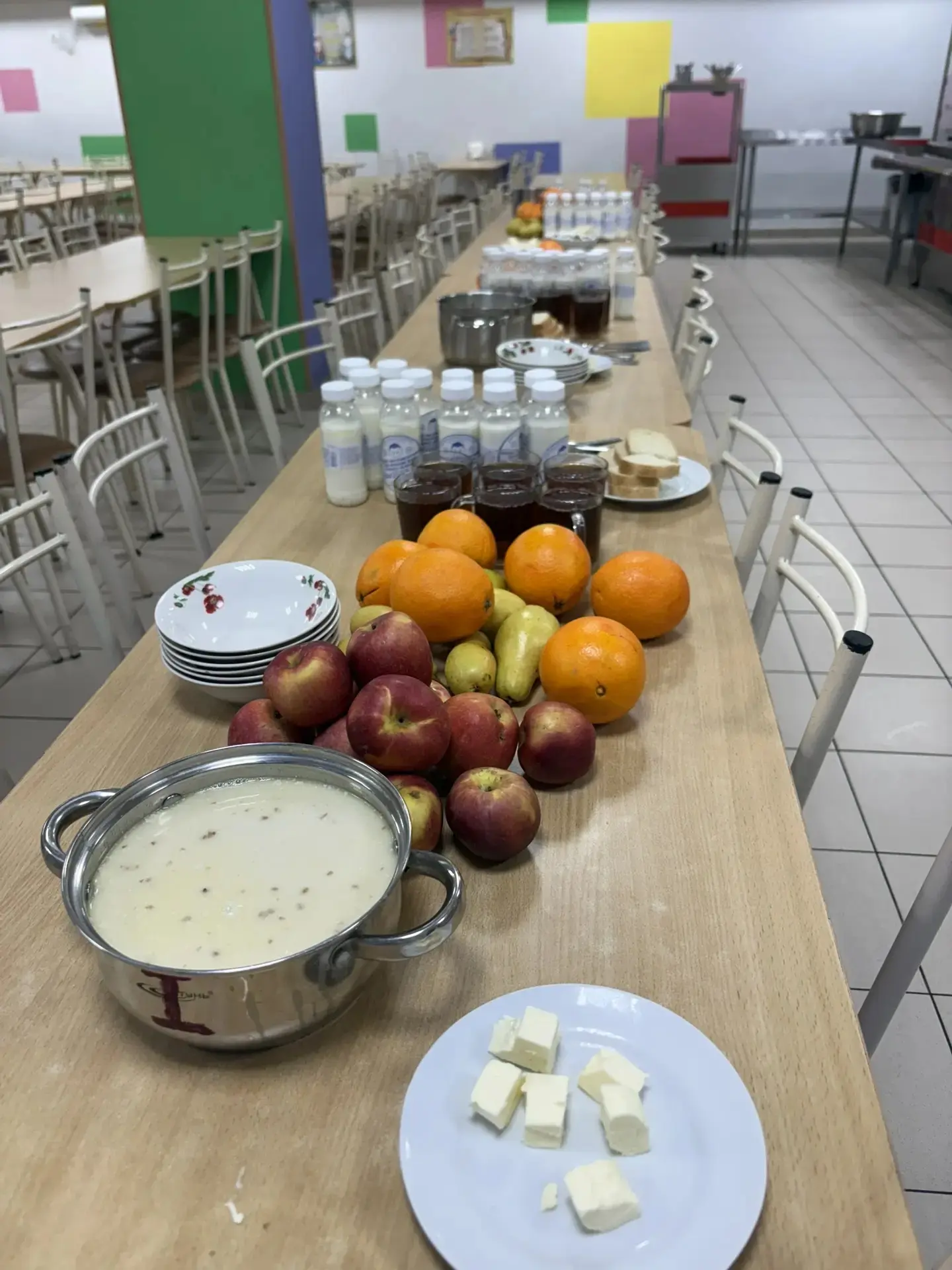 🍏 Витаминизация фруктами в столовой нашей гимназии!💪  Мы рады сообщить вам, что сегодня в нашей стол