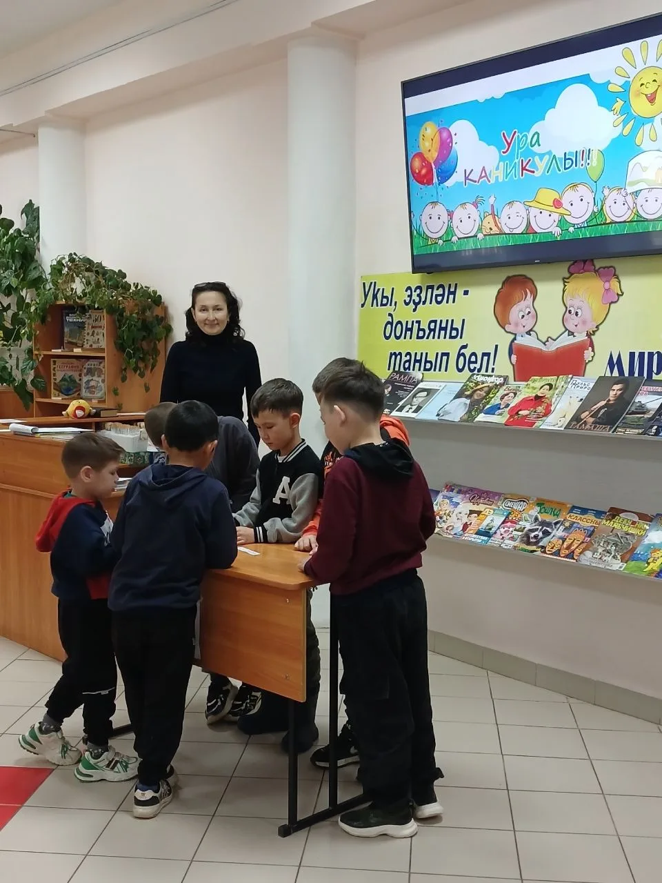 Летние каникулы только-только начались и продолжаются отдых и развлекательные программы...