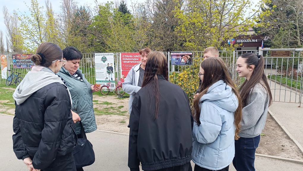 🇷🇺 Ученики нашей школы присоединились к Всероссийской акции «Георгиевская ленточка»!  Мы помним, как