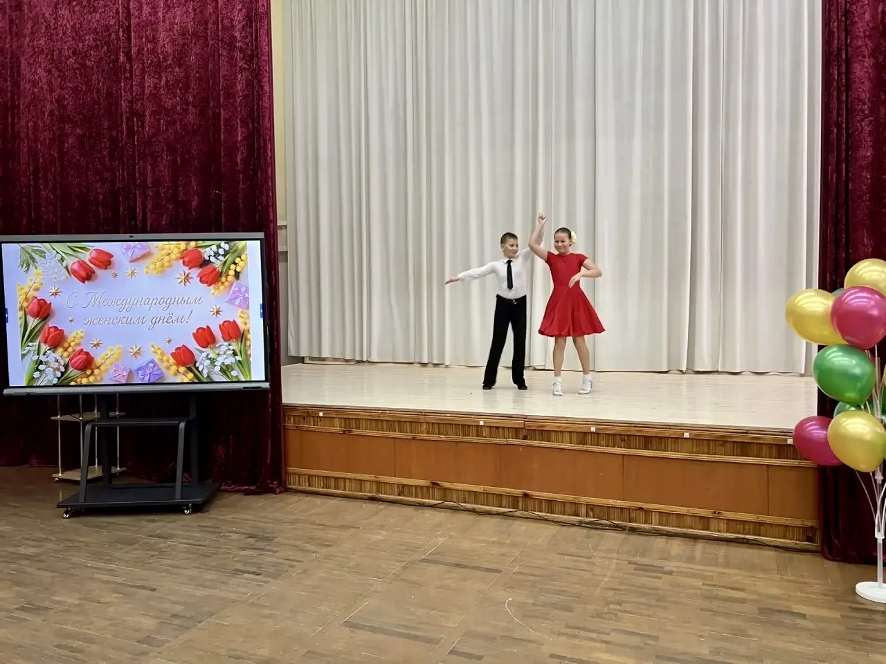 Международный женский  день🌷  📌В преддверии самого нежного весеннего праздника в МБОУ «Школа-гимнази