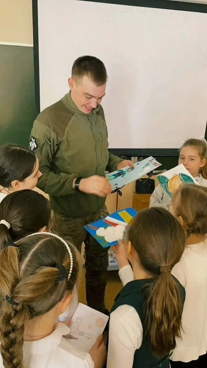 #НачальнаяШкола | От библиотеки до Атома 🎒 Часть 2  🇷🇺 3 «А» — Урок мужества В гости к третьеклассни