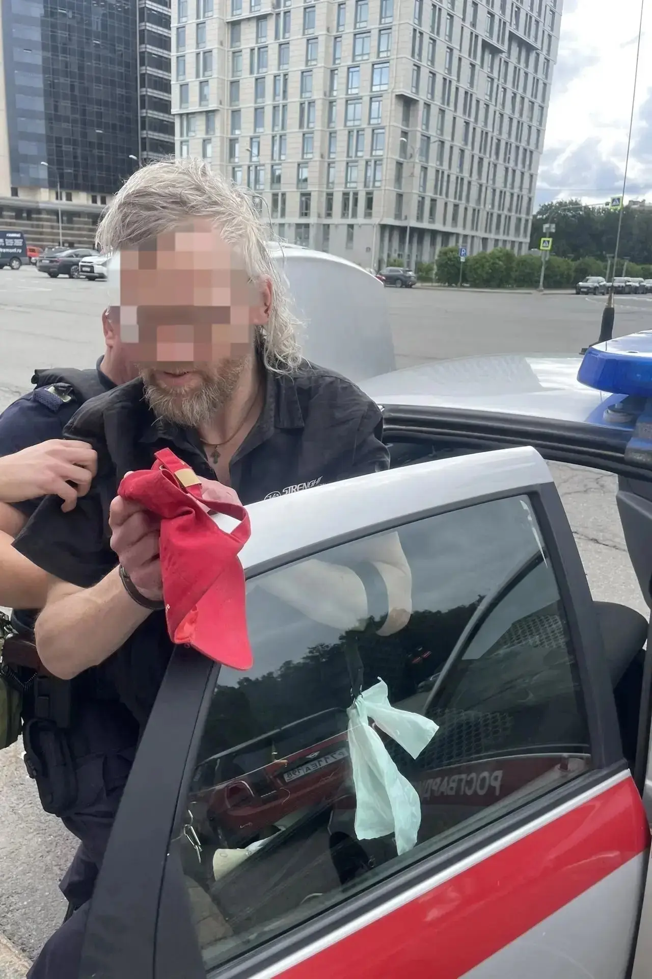 23 июля около 11:00 сотрудники отдела вневедомственной охраны по Василеостровскому райо...