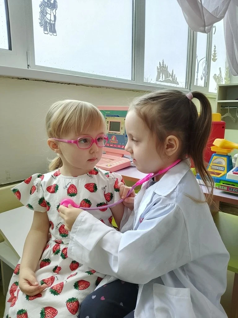 👫"День здоровья" Во второй младшей группе-это тематическая неделя, направленная на фор...