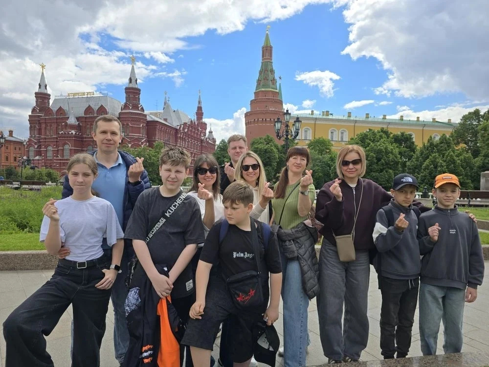 ✨ 5 «А» покоряет Москву: от императорских сокровищ до роботов‑доставщиков! ✨