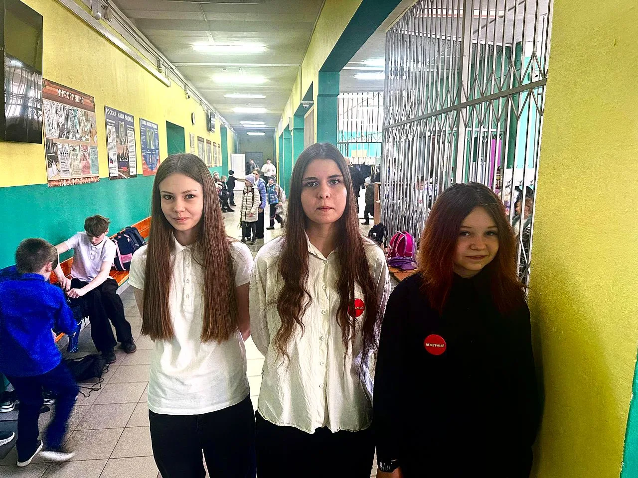 👧👦🏻 Школьные дела : дежурство.  🏣👁️Еще одна неделя позади,  и мы всматриваемся в сделанное на благо 