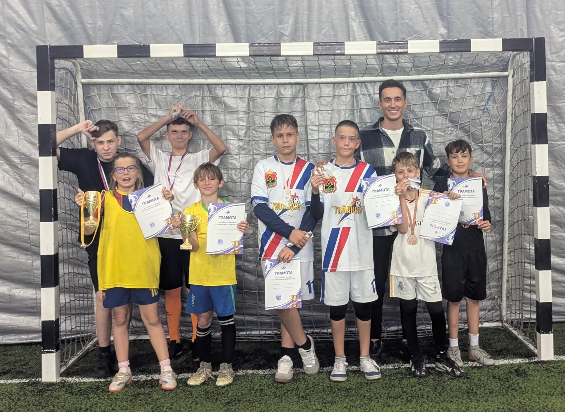 ⚽️🏆 КУБОК ЗНАНИЙ: наши футболисты открыли учебный год с победами!