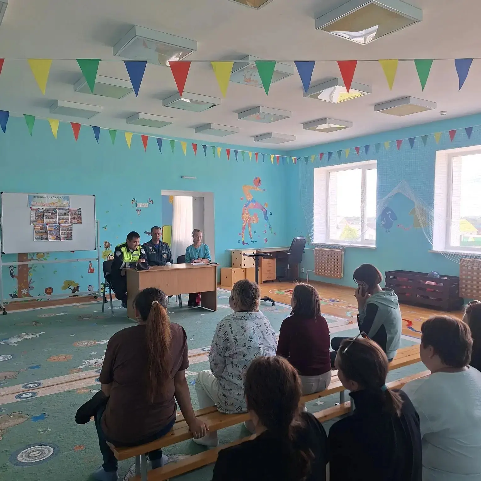 28 мая в нашем детском саду прошло общегрупповое родительское собрание, посвящённое окончанию учебно